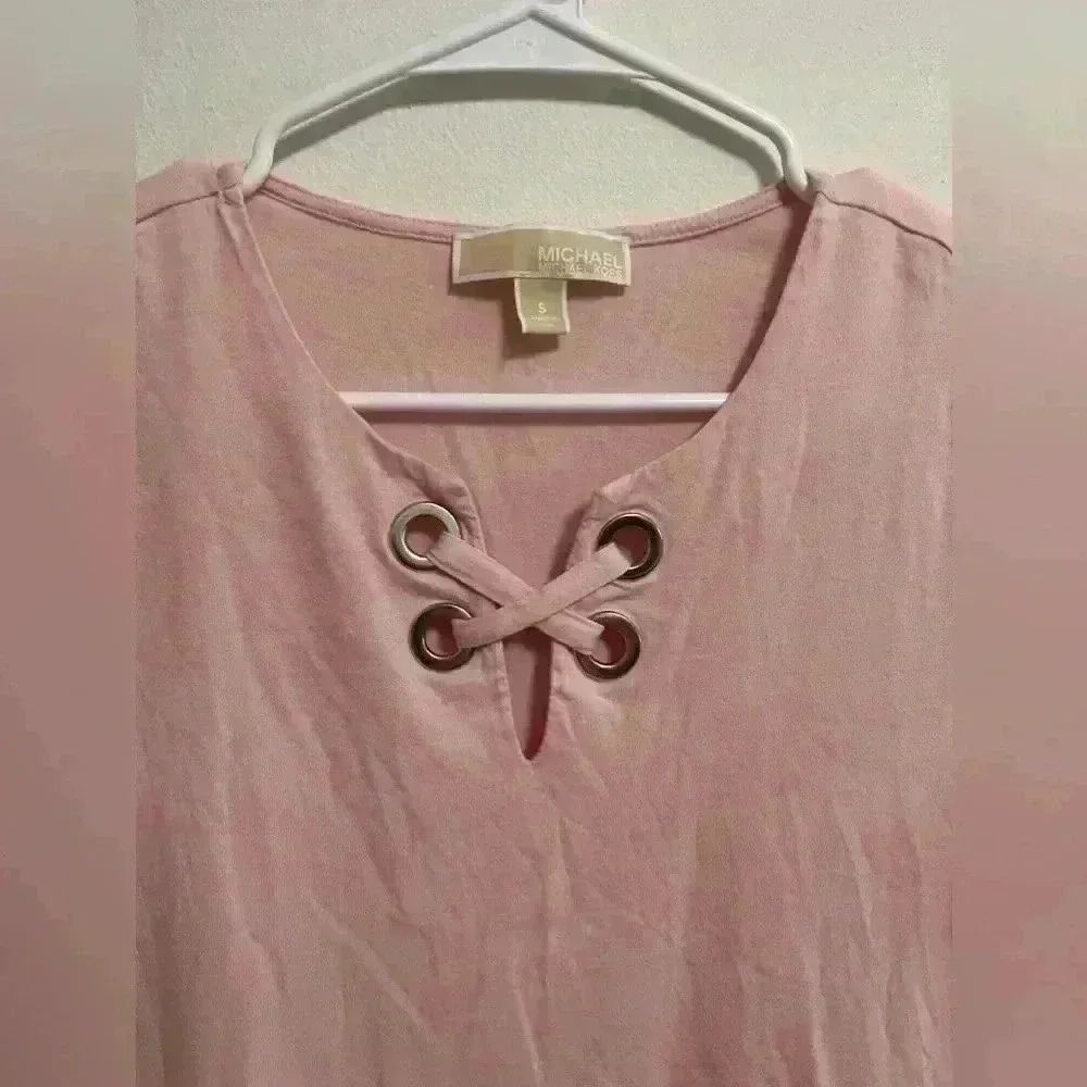 Michael Kors - Women’s Pink V-Neck CrossAccent 100% Cotton Short Sleeve - Size S